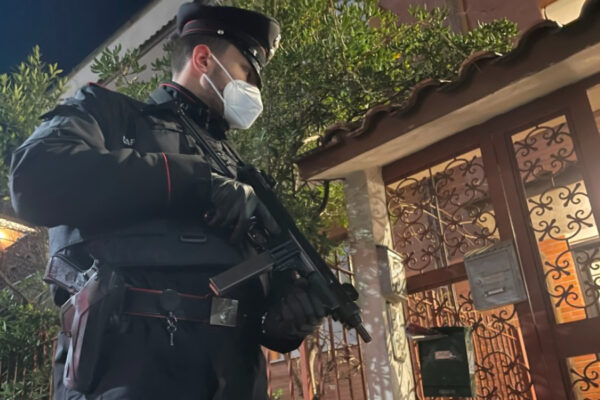 “Io sono Dio”: chi è Elvis Demce, l’uomo di Diabolik che con una pioggia di droga voleva prendersi Roma