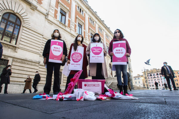 Causa pandemia l’occupazione femminile crolla sotto il 50%
