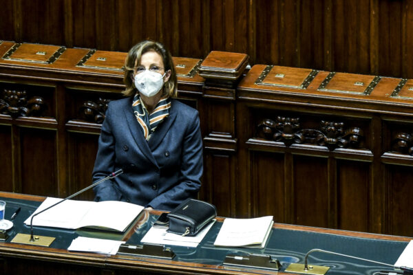 Il Parlamento promuove la Cartabia ma chiede la riforma del Csm