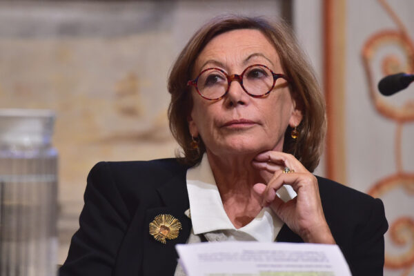 “Politica in crisi, che brutto spettacolo queste elezioni”, parla Emma Fattorini “Politica in crisi, che brutto spettacolo queste elezioni”, parla Emma Fattorini