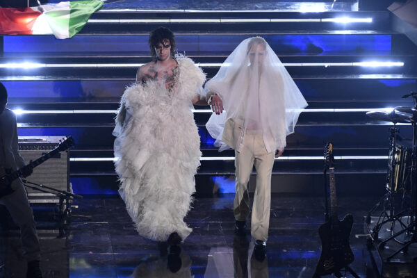 Foto Matteo Rasero/LaPresse 
05 marzo 2021 Sanremo, Italia 
spettacolo 
Festival di Sanremo 2021, quarta serata.
Nella foto: Achille Lauro

Photo Matteo Rasero/LaPresse 
March 05, 2021 Sanremo, Italy 
entertainment 
Sanremo music festival 2021, fourth evening.
In the photo: Achille Lauro