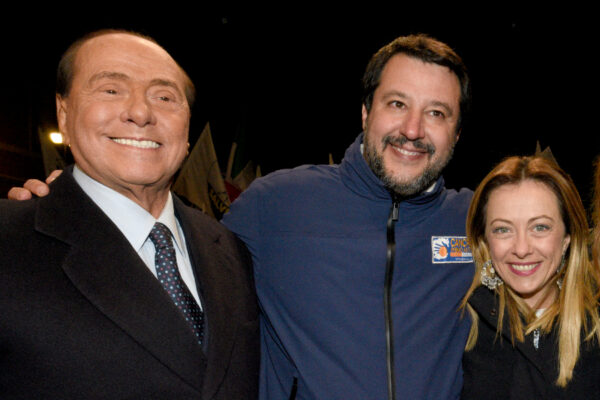Berlusconi, il grande ritorno del Cav kingmaker: “Chiesto io il bis a Mattarella, Letta aveva proposto Casini”