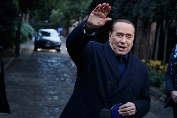 Foto Roberto Monaldo / LaPresse
23-12-2021 Roma
Villa Grande – Vertice dei leader del centrodestra
Nella foto Silvio Berlusconi al termine del vertice

Photo Roberto Monaldo / LaPresse
23-12-2021 Rome (Italy)
Summit of center-right leaders 
In the pic Silvio Berlusconi