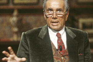 L’arresto di Enzo Tortora e l’inizio di un processo ingiusto. “Applausi e sputi”, l’orrore che divenne sistema