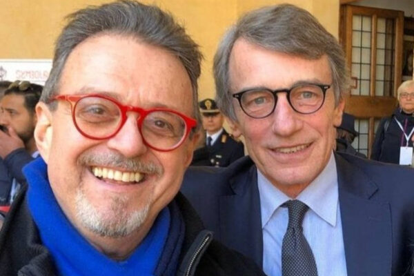 Marco Frittella ricorda David Sassoli: “Quelle botte degli agenti nel ’79 di cui non parlava” Marco Frittella ricorda David Sassoli: “Quelle botte degli agenti nel ’79 di cui non parlava”