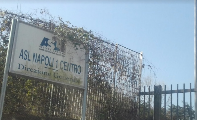 Bonus sporchi ai dipendenti dell’Asl di Napoli in cambio di tangenti, danno da 340mila euro: “Noi parte lesa”