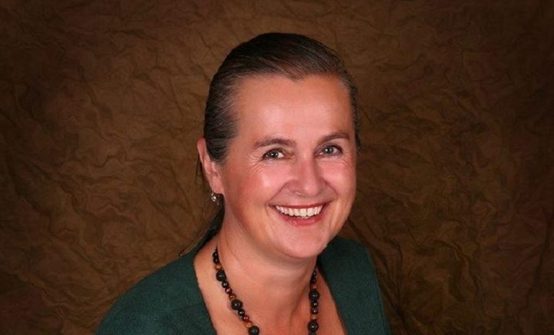 Cantante no vax muore di Covid, si era contagiata volontariamente: nell’ultimo post scriveva “la vita è qui per me”