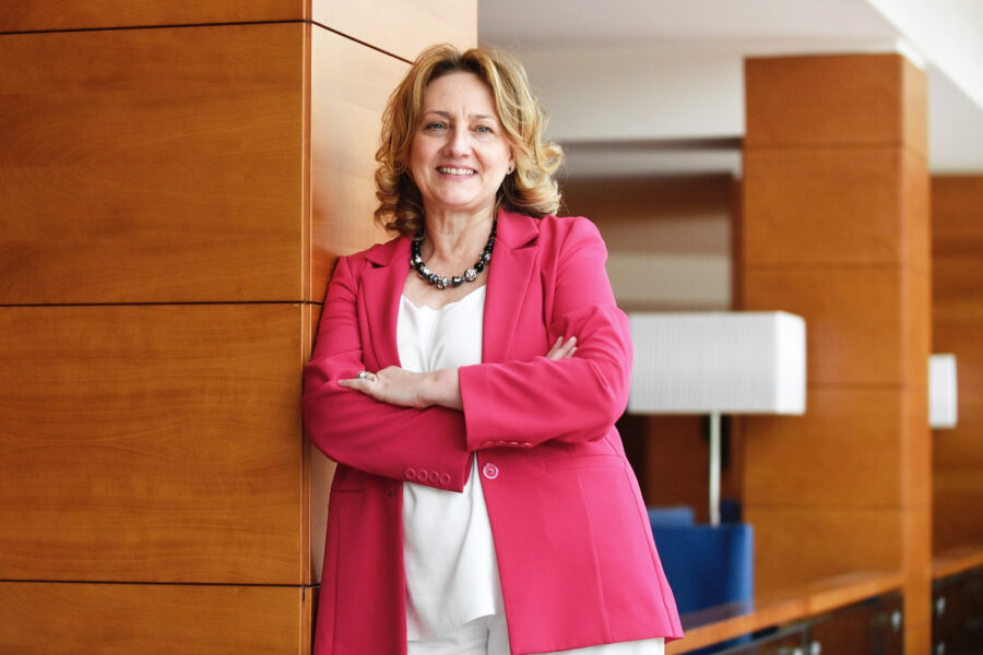 Consiglio forense, la napoletana Maria Masi prima donna presidente