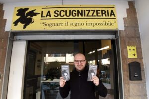 Da Scampia il libro di Ian McEwan: “Rose Blanche”, la favola nera fotografica inedita in Italia