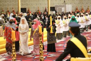 La figlia del Sultano del Brunei sposa un impiegato, le nozze da favola con l’abito tempestato di diamanti