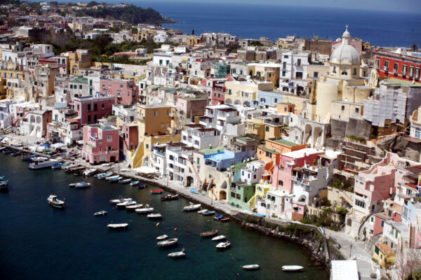 VEDUTA DELL’ISOLA DI PROCIDA VEDUTA DELL’ISOLA DI PROCIDA