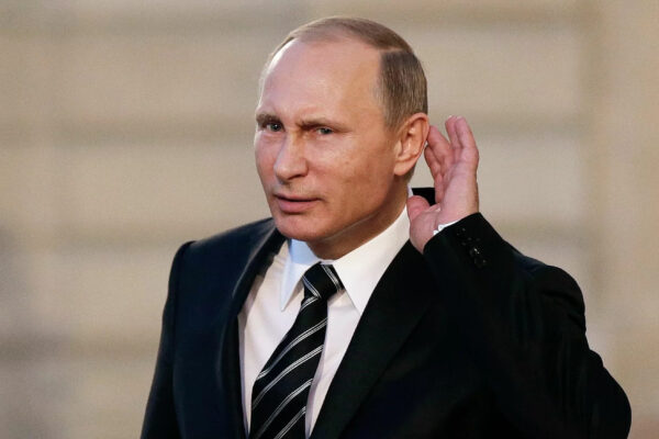 Crisi in Ucraina, Putin bluffa o è pronto alla guerra? Crisi in Ucraina, Putin bluffa o è pronto alla guerra?