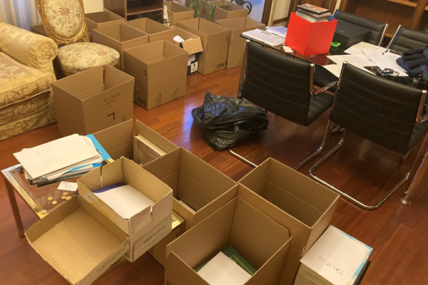 Quirinale, lo staff di Mattarella trasloca: “Week-end di lavori pesanti”