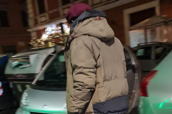 Il presunto aggressore di Porta Pia (Immagine @amicidiportapia Facebook)