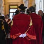 MAGISTRATO MAGISTRATI TOGA TOGHE ROSSA ROSSE ERMELLINO MAGISTRATURA