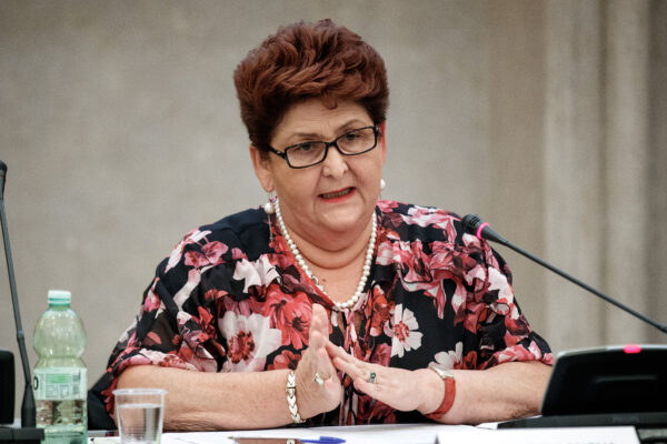 Teresa Bellanova contro i grillini: “Su Tap e gas aspettiamo le scuse, ci hanno massacrati e ora ci danno ragione…”