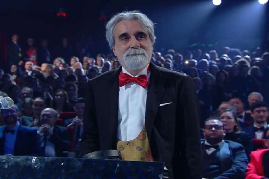 Beppe Vessicchio torna a Sanremo dopo il Covid: è il direttore d’orchestra più amato