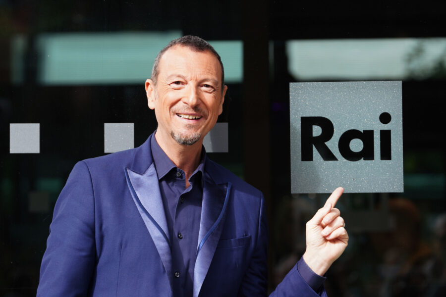 AMADEUS AMEDEO SEBASTIANI PRESENTATORE