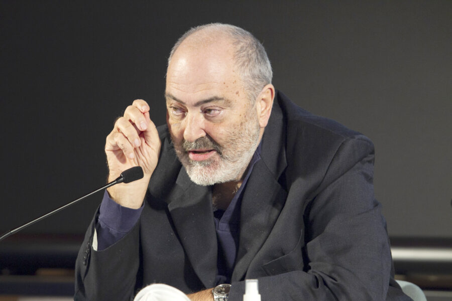 Il centro secondo Goffredo Bettini è una ruota di scorta: la ricetta riflette un vecchio tic ideologico…