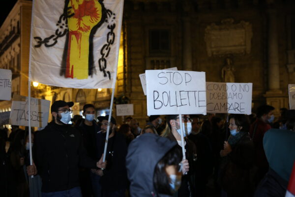 Il caro bollette ci affonda, è l’ora del debito buono