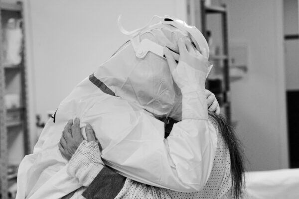 Famiglia stroncata dal covid, 5 morti in un mese: “Tutti non vaccinati”