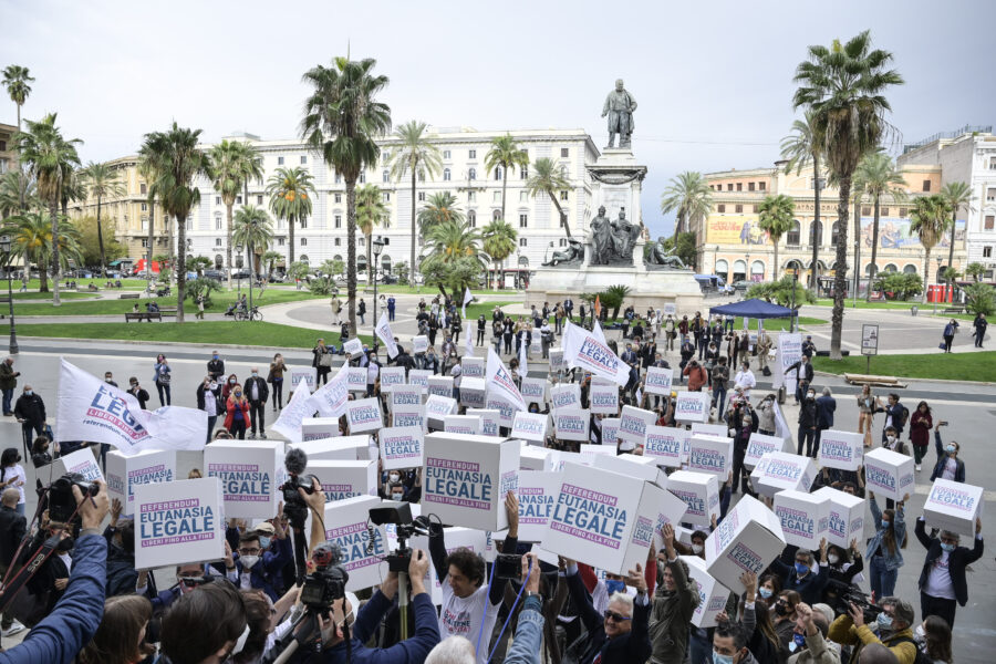 Cosa è l’eutanasia e perché la Consulta ha bocciato il referendum