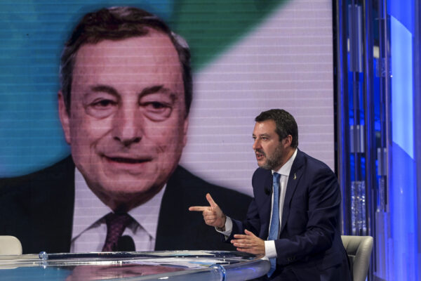 Salvini tenta lo sgambetto a Draghi sul Green pass: la Lega vota con l’opposizione ma non passa