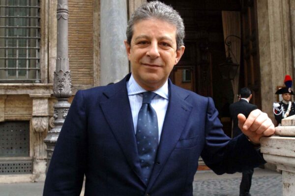 Onore a Giancarlo Pittelli, colpito da violenza inaudita