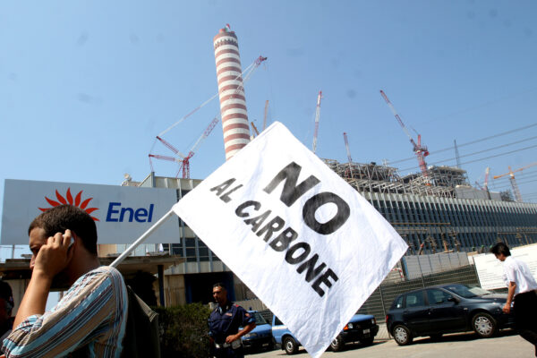 Centrali a carbone in Italia, dove sono gli impianti che Draghi potrebbe riaprire per affrontare la crisi energetica