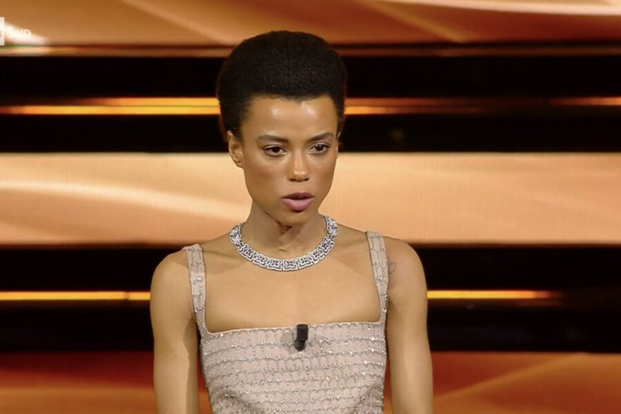 Il monologo di Lorena Cesarini a Sanremo sul razzismo: “Colore della pelle è ancora un problema”