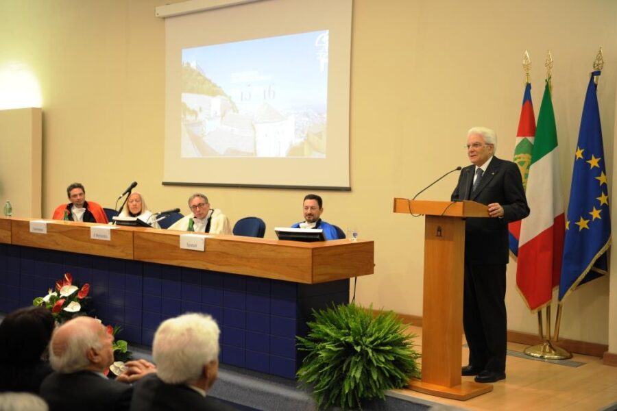 ????????????????????????????????????