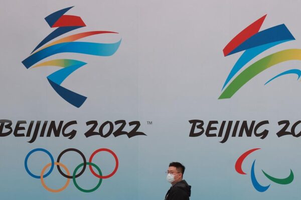 Oltre lo spettacolo olimpico cinese