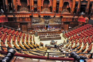 Le dichiarazioni dei redditi dei deputati, dalla Jaguar di Conte ai novemila euro di Soumahoro