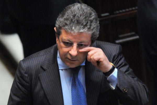 Il dramma di Giancarlo Pittelli, dopo l’appello del Riformista si muove la politica