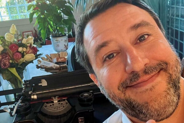 Salvini positivo al covid, il segretario della Lega salta il giuramento del Presidente della Repubblica Sergio Mattarella