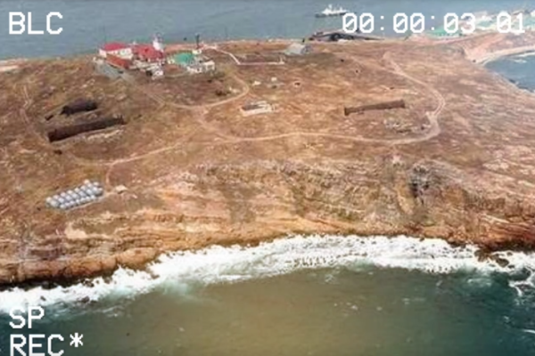 Le ultime parole dei 13 soldati ucraini prima del bombardamento: “Nave russa vai a farti f…”