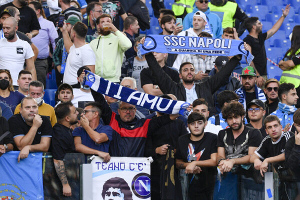 Foto Fabrizio Corradetti / LaPresse
24 Ottobre 2021 Roma, Italia
sport calcio
Roma vs Napoli – Campionato di calcio Serie A TIM 2021/2022 – Stadio Olimpico. 
Nella foto: Tifosi Napoli

Photo Fabrizio Corradetti / LaPresse
October 24st, 2021 Rome, Italy
sport soccer
Roma vs Napoli – Italian Football Championship League A TIM 2021/2022 – Olimpico stadium.
In the pic: Napoli supporters