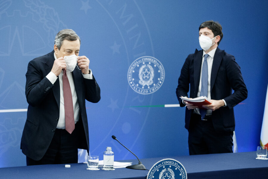 Nuove regole Covid, cosa cambia dal 1° maggio: tutte le regole