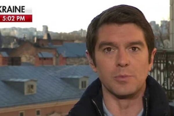 Il giornalista Benjamin Hall di Fox News ferito gravemente in Ucraina