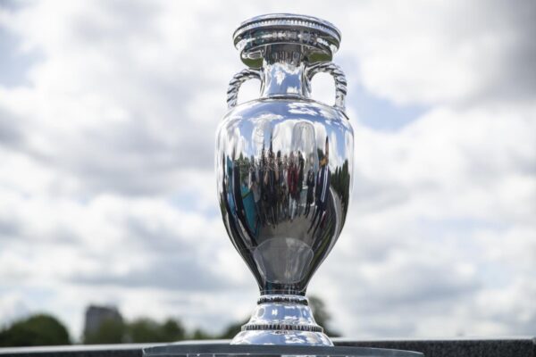 La provocazione della Russia candidata ad ospitare gli Europei 2028 o 2032: “Non è uno scherzo, la vita continua”