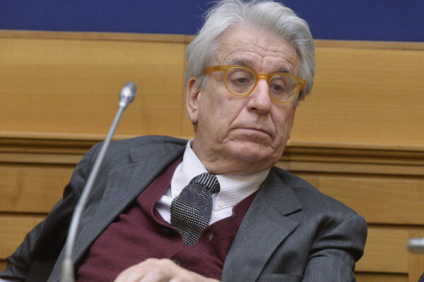 Intervista a Luigi Manconi: “Polemiche su ergastolo e Dap, no alla burocrazia dell’antimafia”