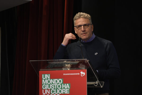 Intervista a Massimiliano Smeriglio: “Marcia della pace su Kiev è solidarietà concreta”