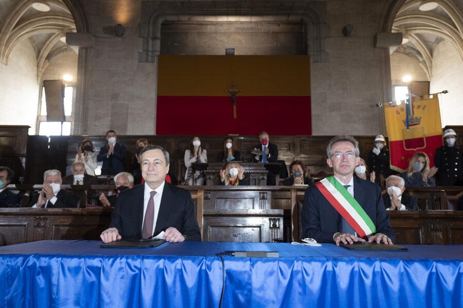 Da Patto a pacco per Napoli, centrodestra spaccato: ministri favorevoli, politici locali no