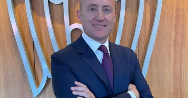 “Um aumento de contas e o sistema em risco de paralisia: ação contra a especulação”: Entrevista com Pasquale Lampugnal, vice-presidente da PI Confindustria