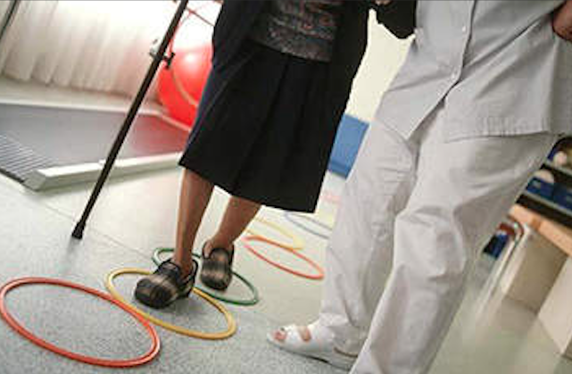 Operata al femore a 103 anni, nonna Paolina già cammina: “E’ giovanissima”