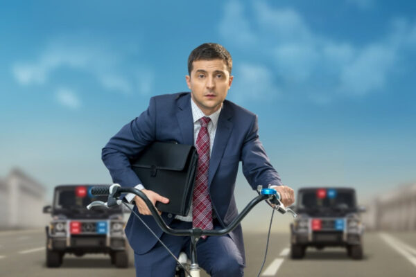 Arriva in Italia ‘Servant of the people’, la serie tv con Zelensky: ecco chi la trasmette