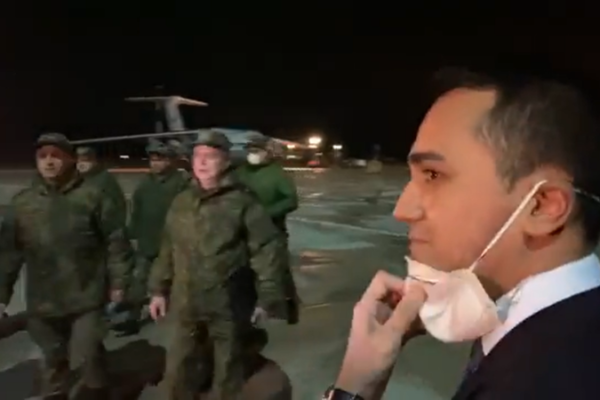 Dalla Russia con amore, il caso della missione anti-covid in Lombardia: “È costata tre milioni all’Italia”