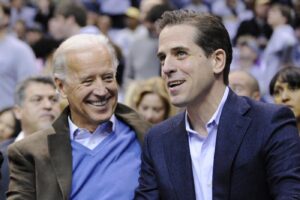 La propaganda del Cremlino su Hunter Biden, Mosca accusa il figlio del presidente USA: “Finanzia armi biologiche in Ucraina”