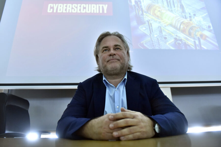 EUGENE KASPERSKY  KASPERSKY LAB