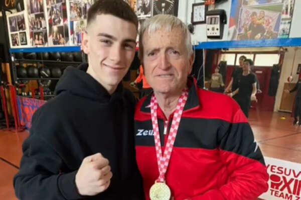 Michele Baldassi con il maestro Lucio Zurlo (Foto da Boxe Vesuviana)